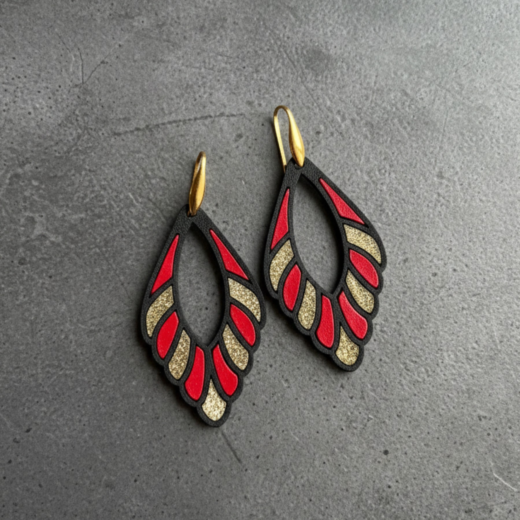 Boucles d'oreilles cuir rouge carmin et or pailleté – Zafira – Image 4