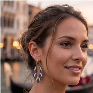 Boucles d'oreilles cuir bleu nuit et or scintillant – Giulia
