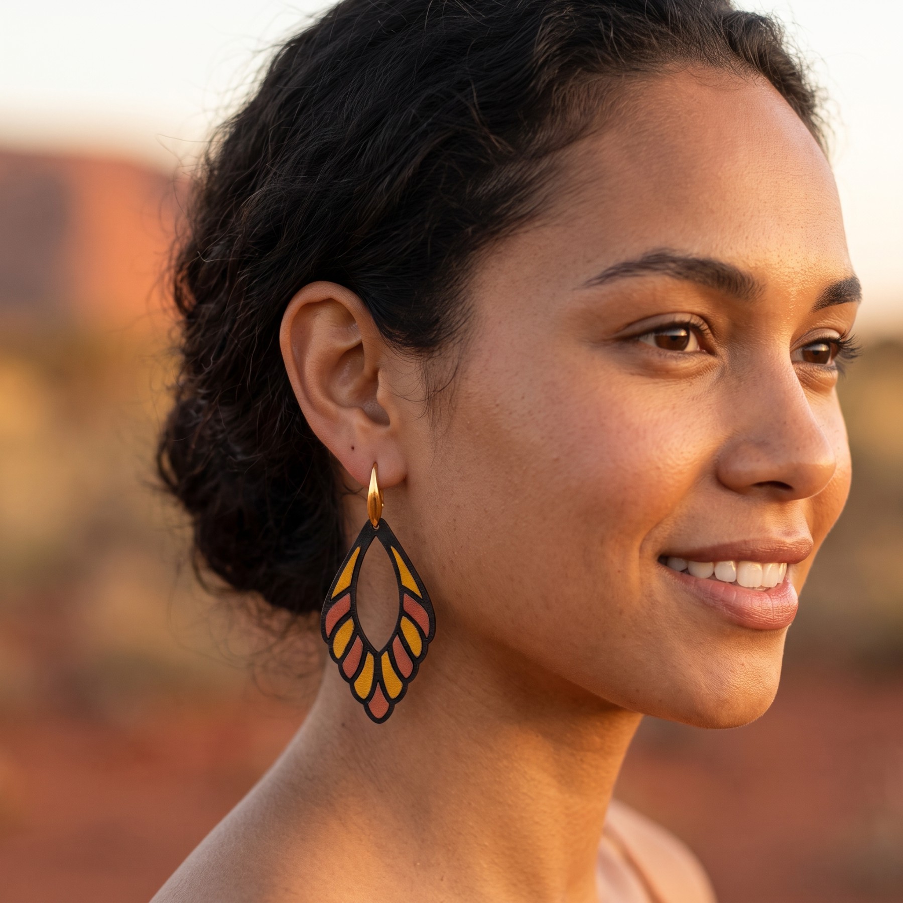Boucles d'oreilles cuir terracotta ocre et noir Maruku