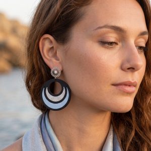Boucles d'oreilles cuir noir et argent modèle Kyla Les Caprices d'Albertine
